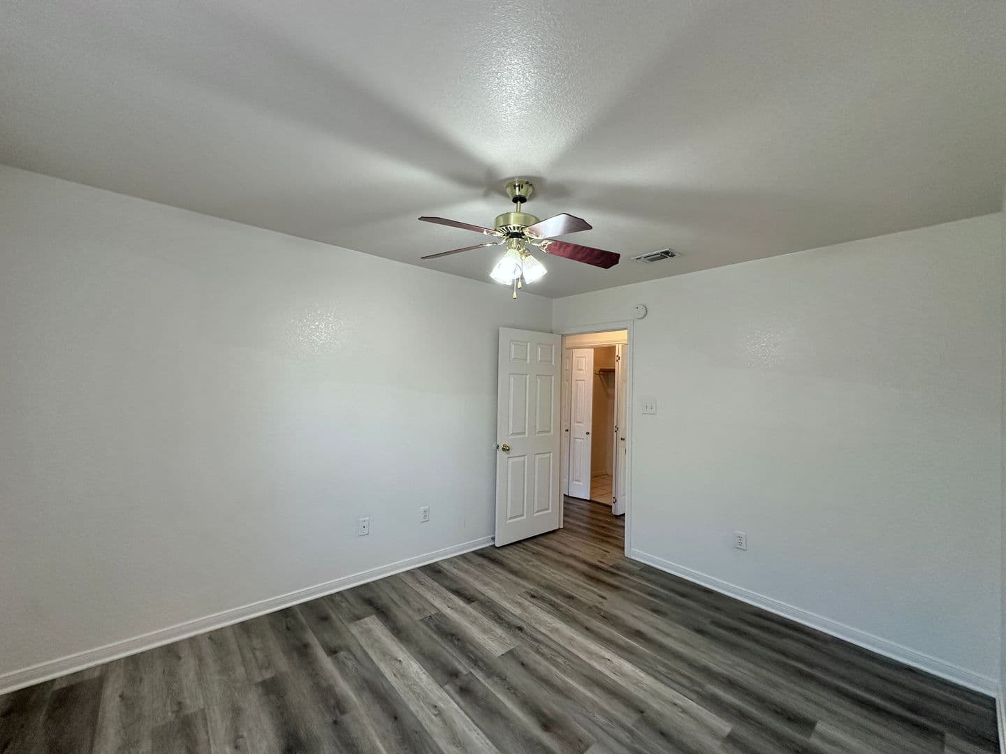 Killeen Multiplex: 3105 Dannen Court