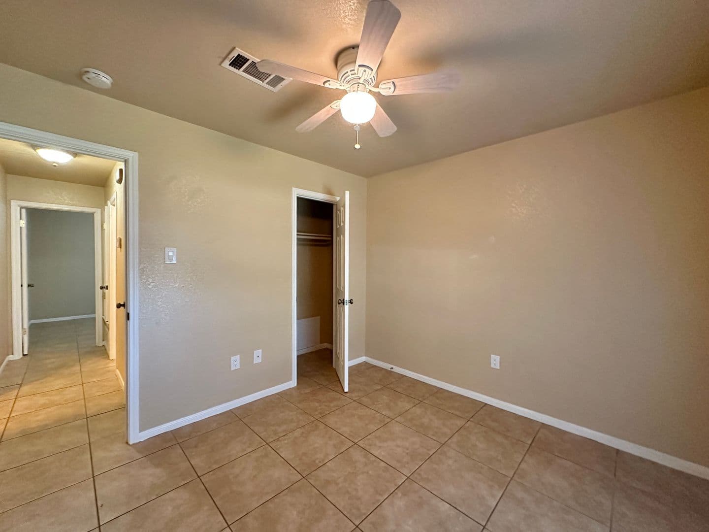 Killeen House: 2501 Henry Drive