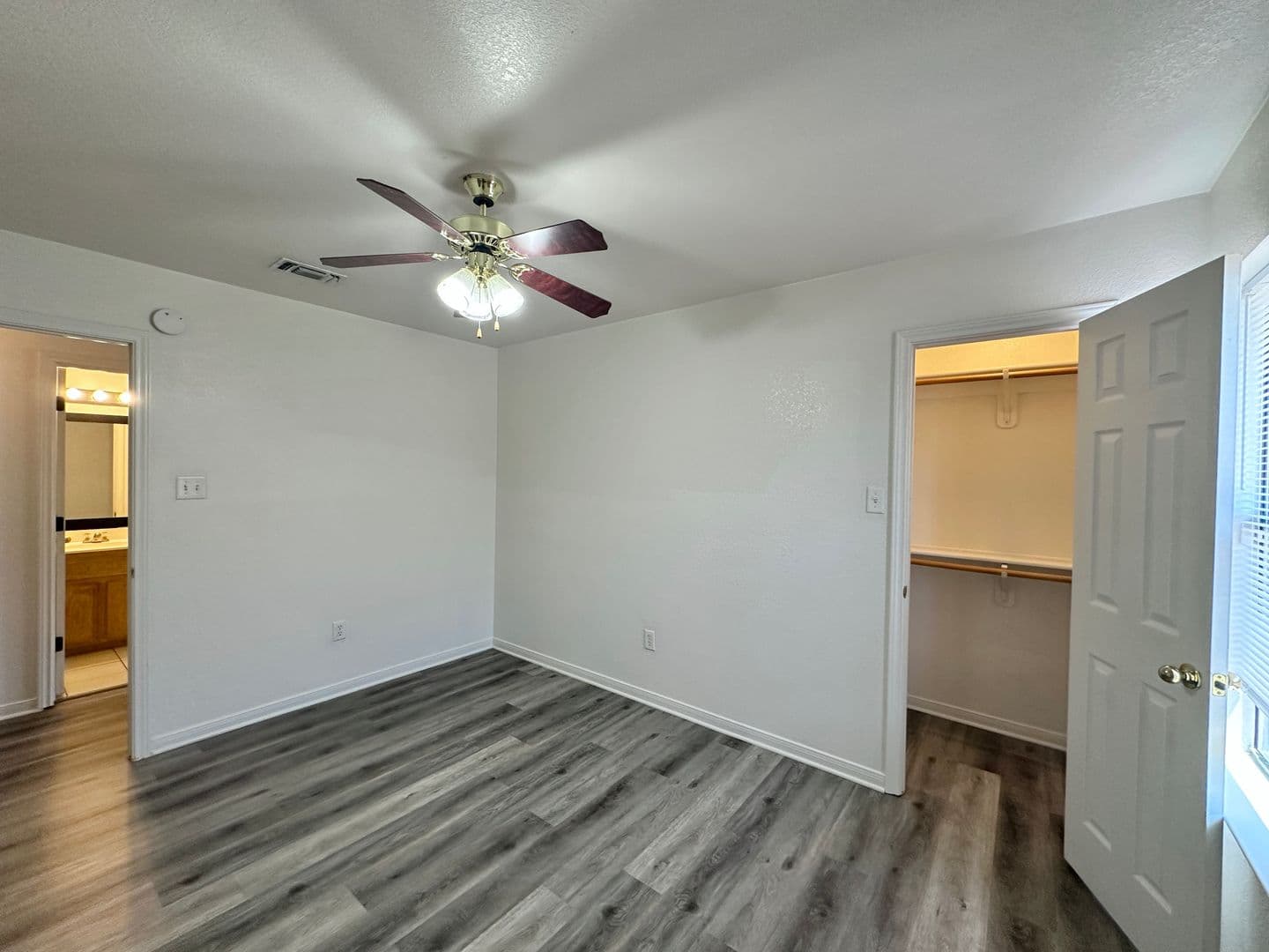 Killeen Multiplex: 3105 Dannen Court