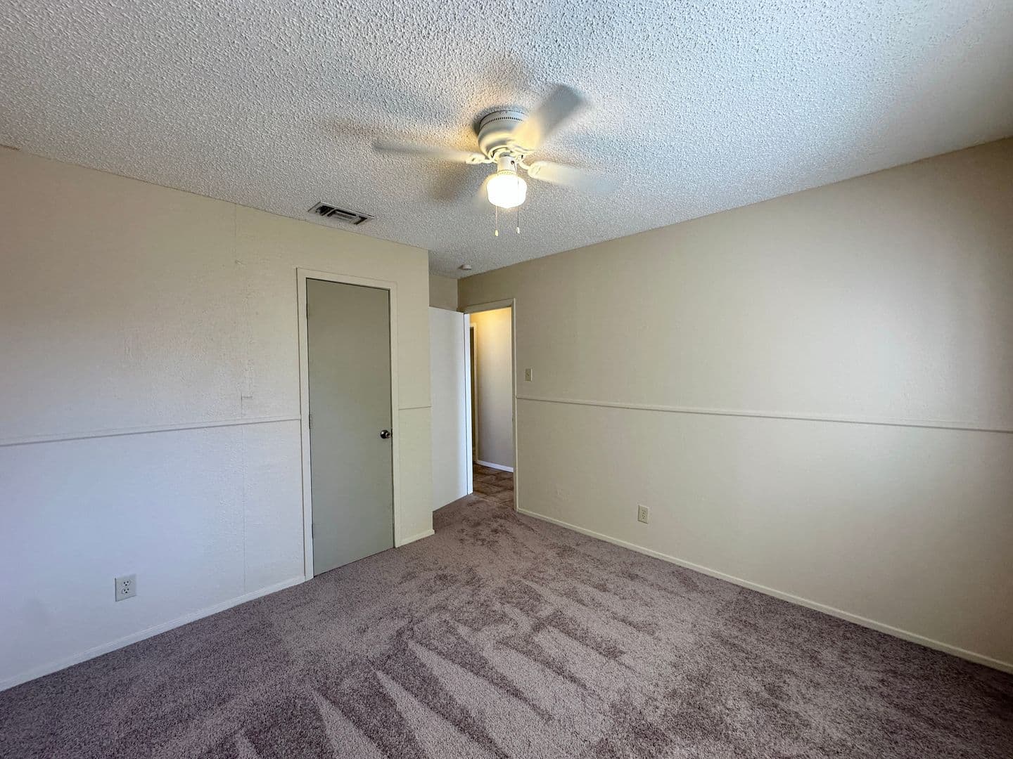 Killeen House: 2005 Ruiz Dr