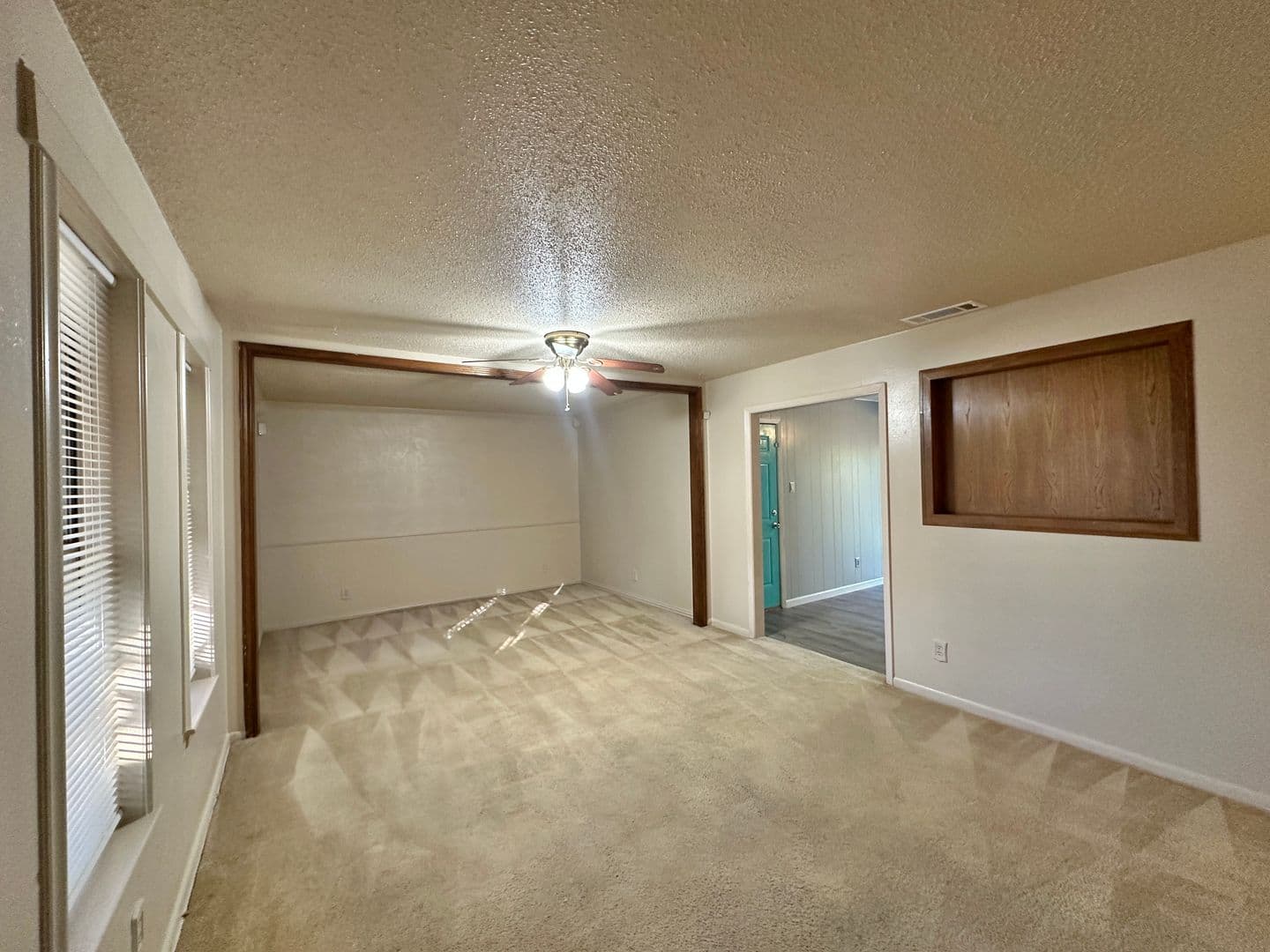 COPPERAS COVE House: 807 S 25TH