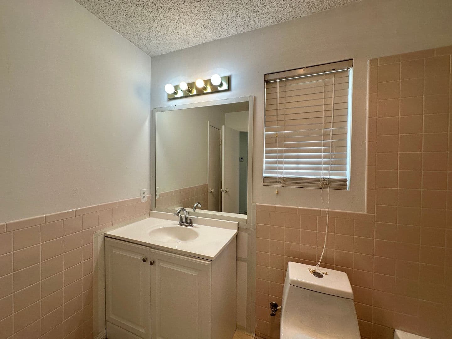 Killeen House: 2501 Magnum Cir