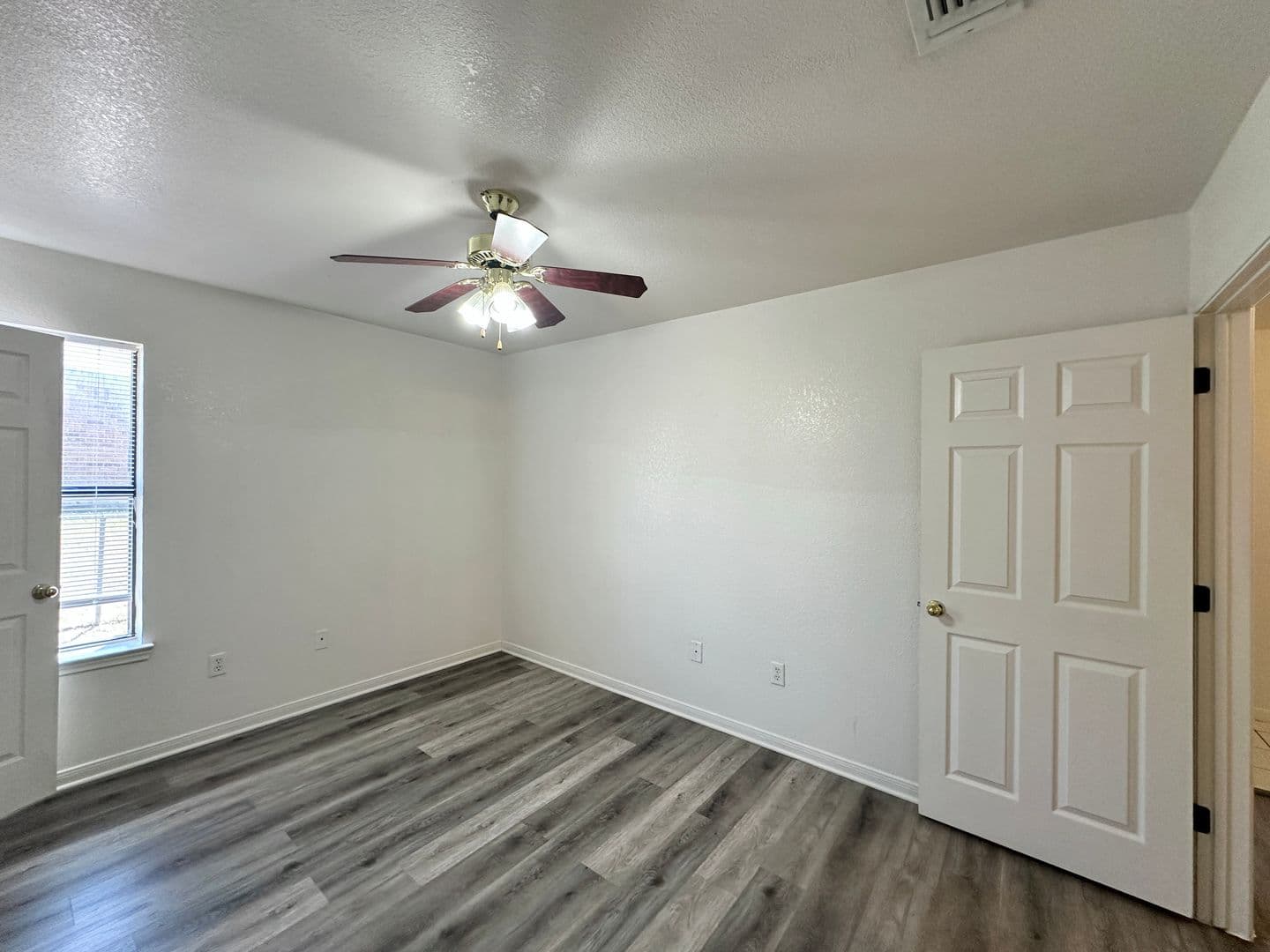 Killeen Multiplex: 3105 Dannen Court