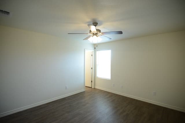 Killeen Multiplex: 913 Lasso Dr