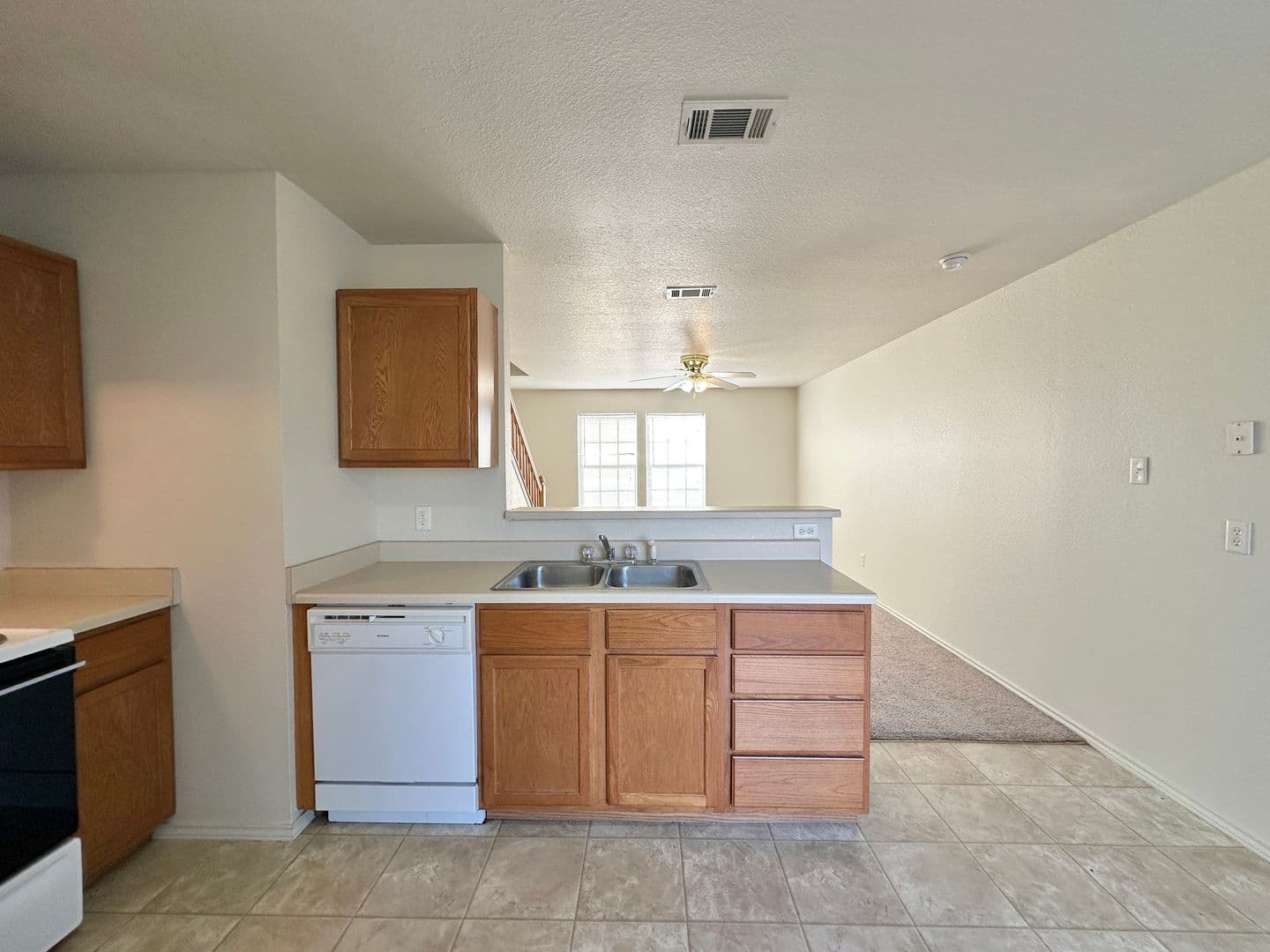 Killeen Townhome: 2105 Tahoe Ct