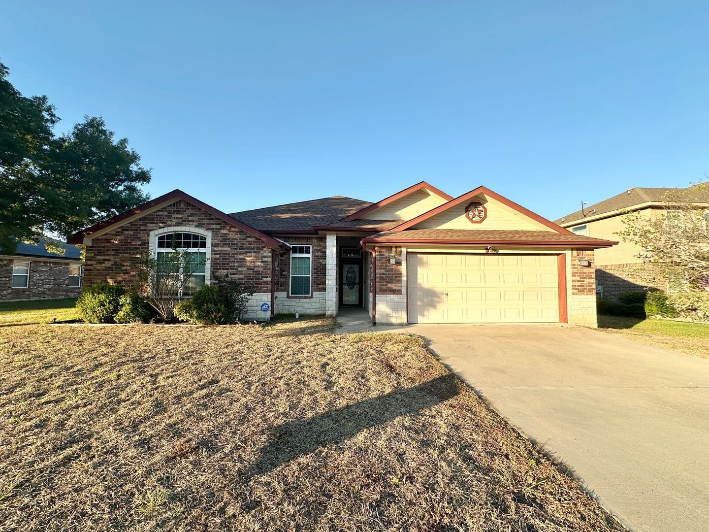 Copperas Cove House: 1606 Walker Place Blvd