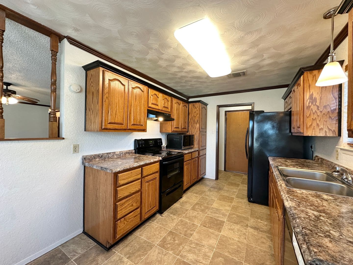 Killeen House: 1602 Becker Dr