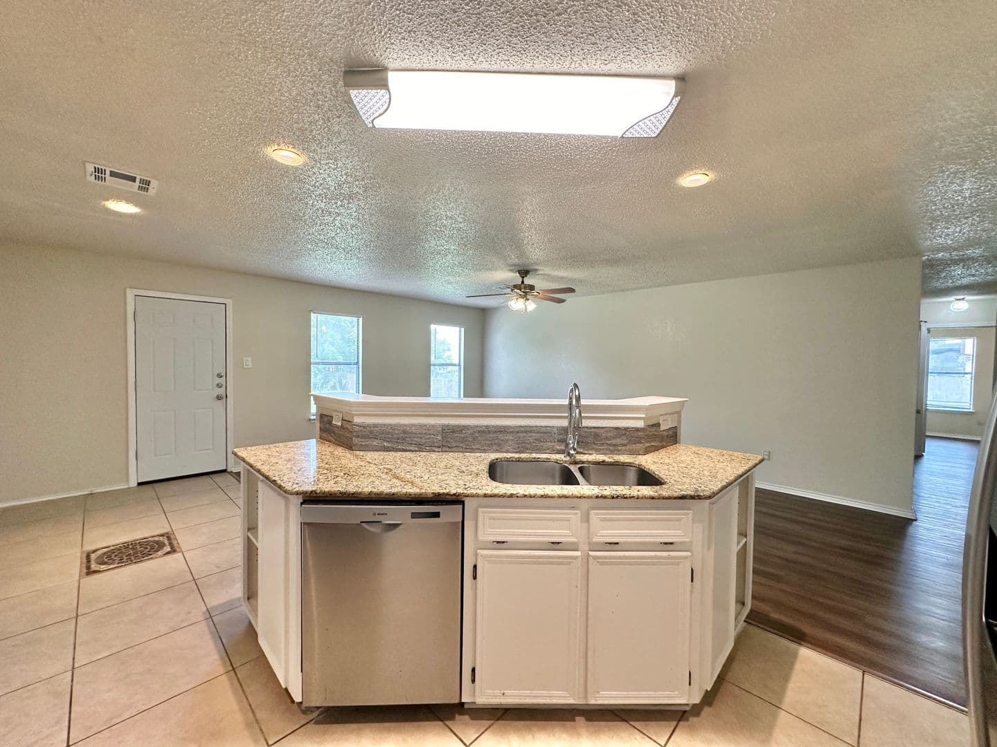 Killeen House: 1307 Waterford Drive