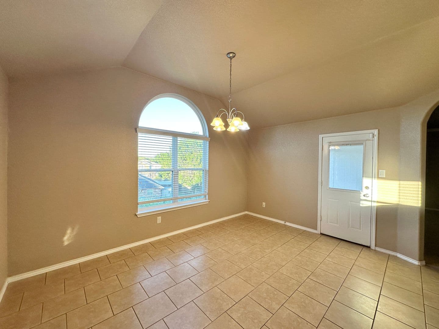 Copperas Cove House: 1606 Walker Place Blvd