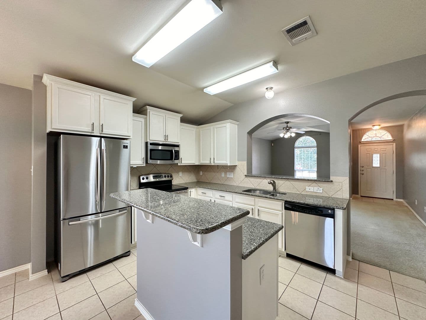 Killeen House: 5205 Lions Gate Lane