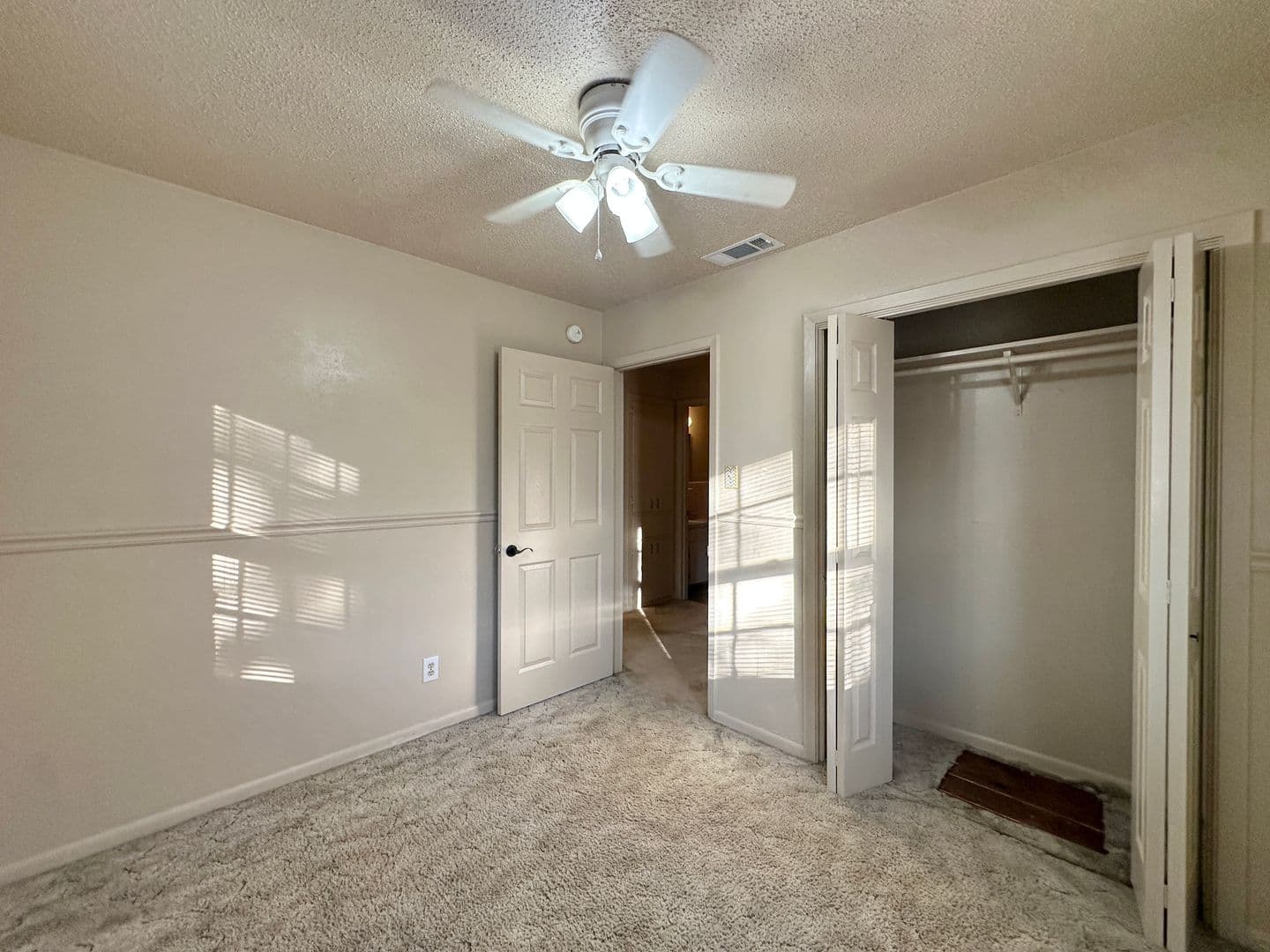 COPPERAS COVE House: 807 S 25TH