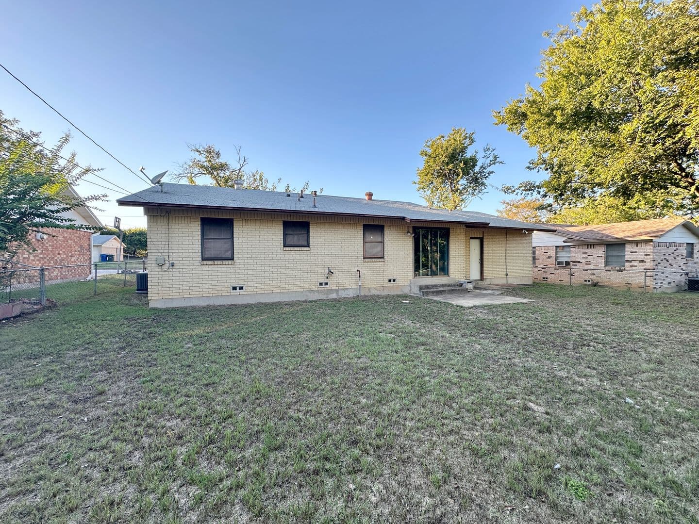 COPPERAS COVE House: 807 S 25TH
