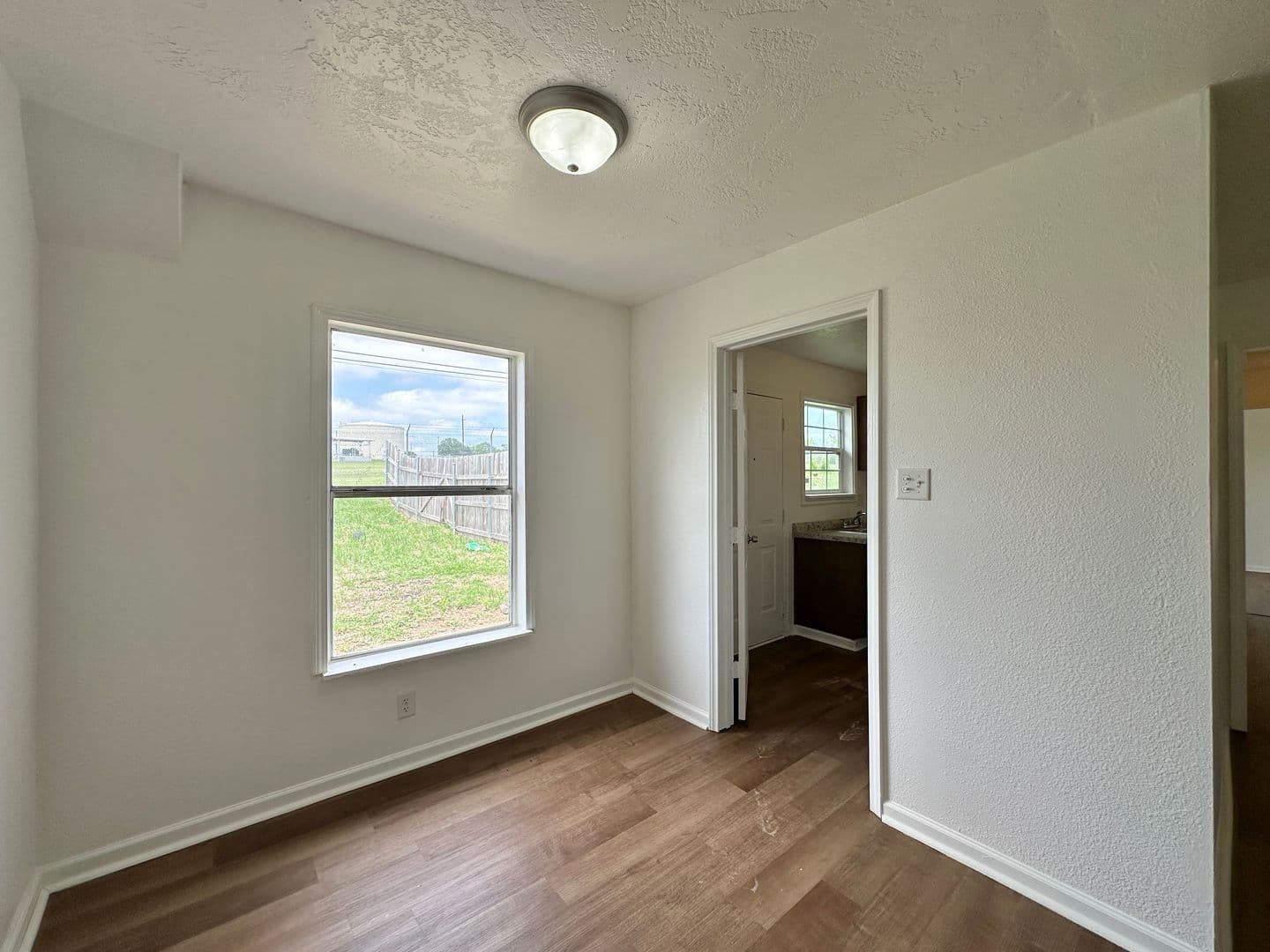 Killeen Multiplex: 1105/1107 Williamson Dr