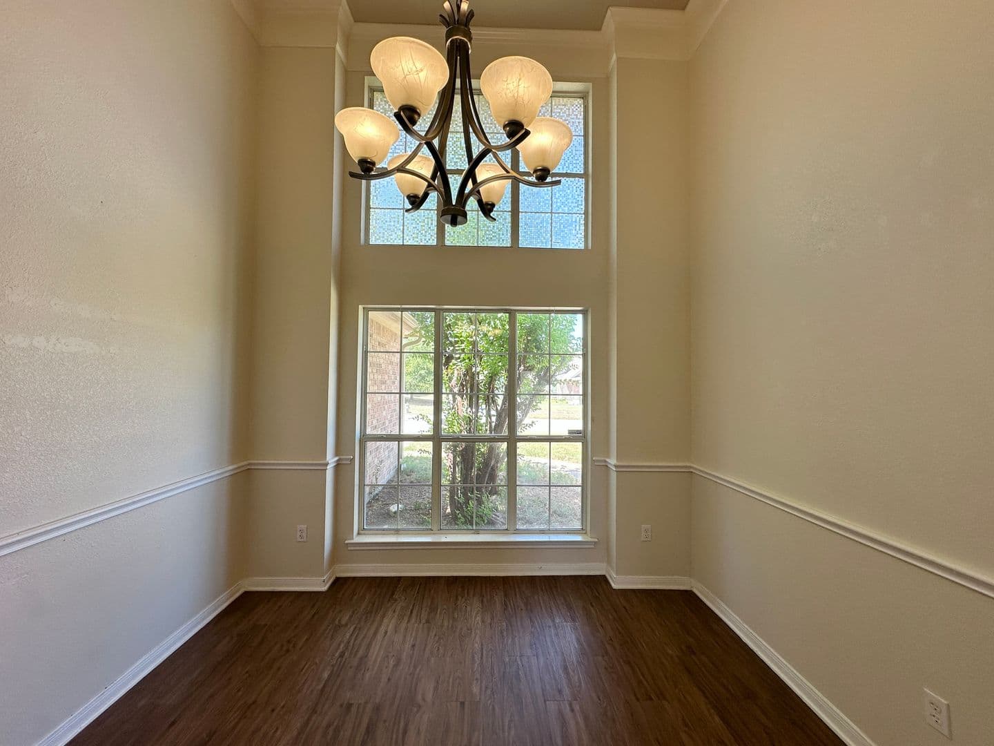 Belton House: 705 Marshall Dr