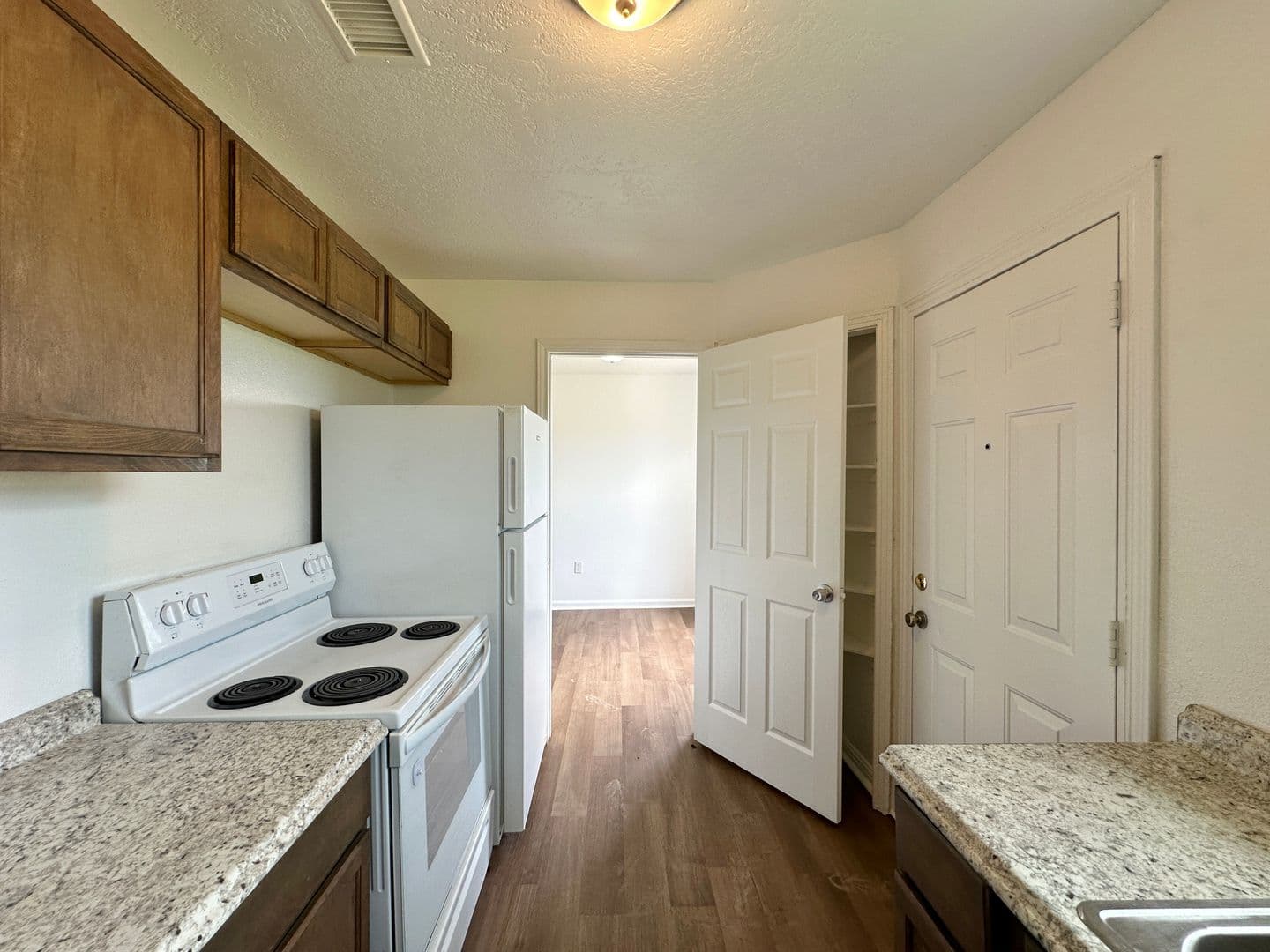 Killeen Multiplex: 1105/1107 Williamson Dr