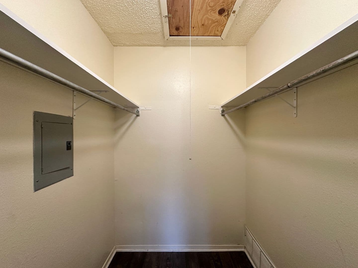 Killeen Apartment: 2104 N WS Young Dr