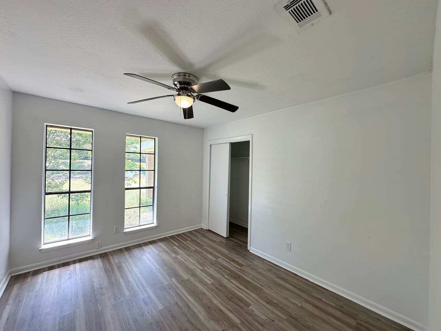 Temple House: 3822 Valley View Drive