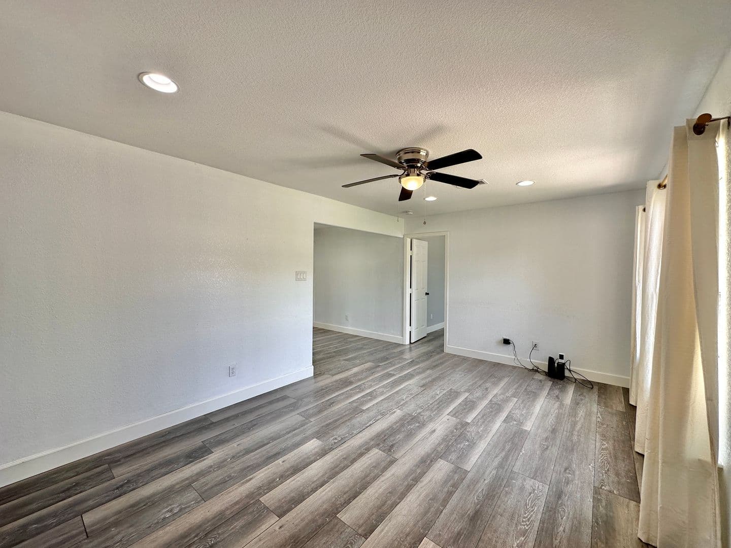 Killeen House: 1401 Connell Dr