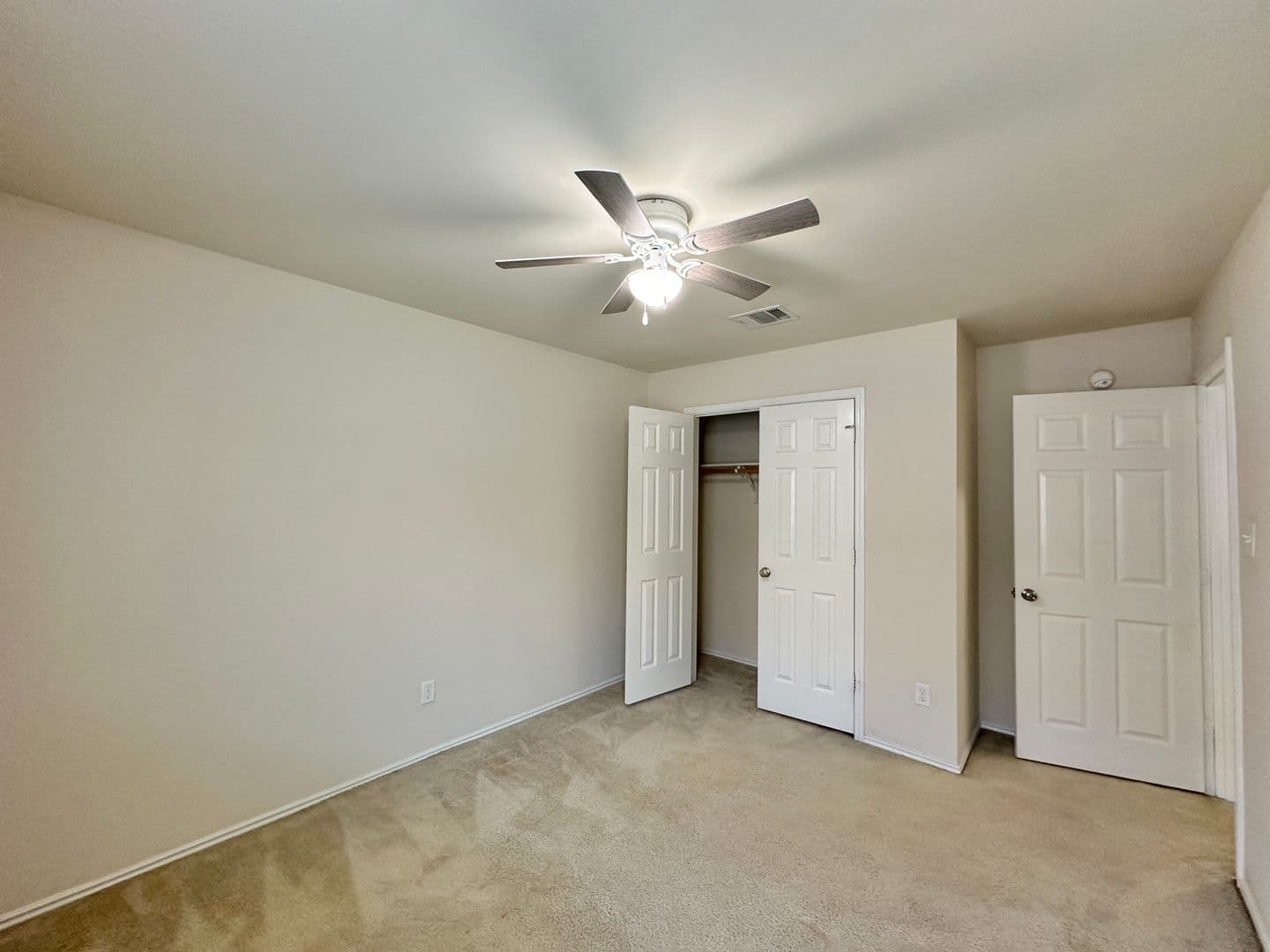 Killeen House: 5205 Lions Gate Lane