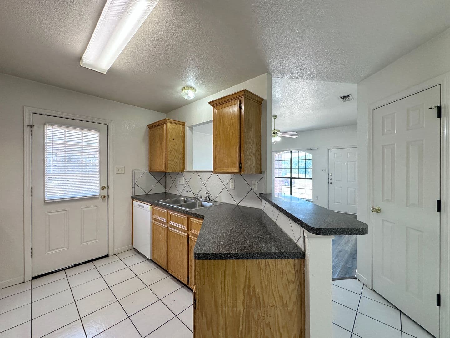 Killeen Multiplex: 3105 Dannen Court