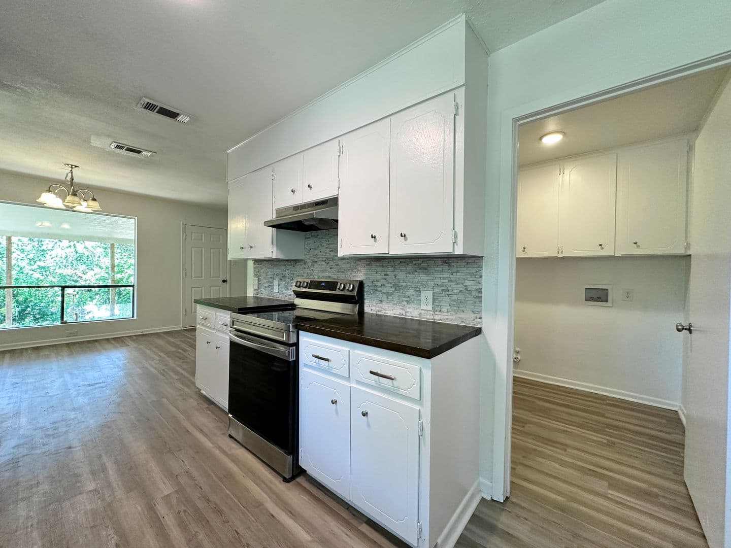 Temple House: 3822 Valley View Drive