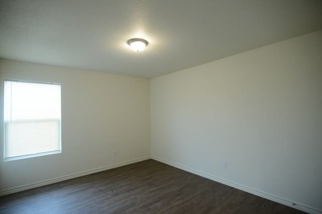 Killeen Multiplex: 913 Lasso Dr