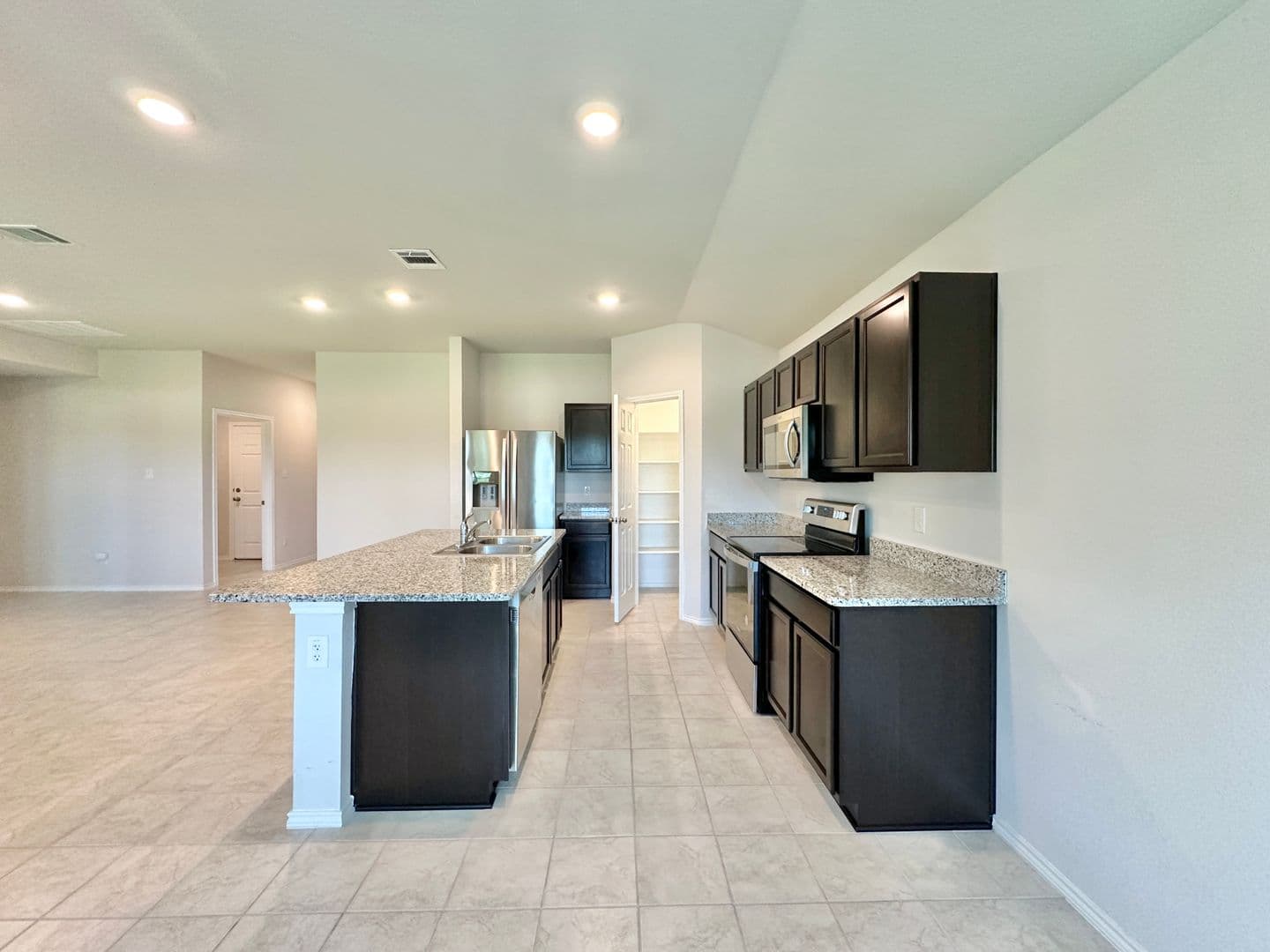 Killeen House: 9602 Kensley Rose Drive