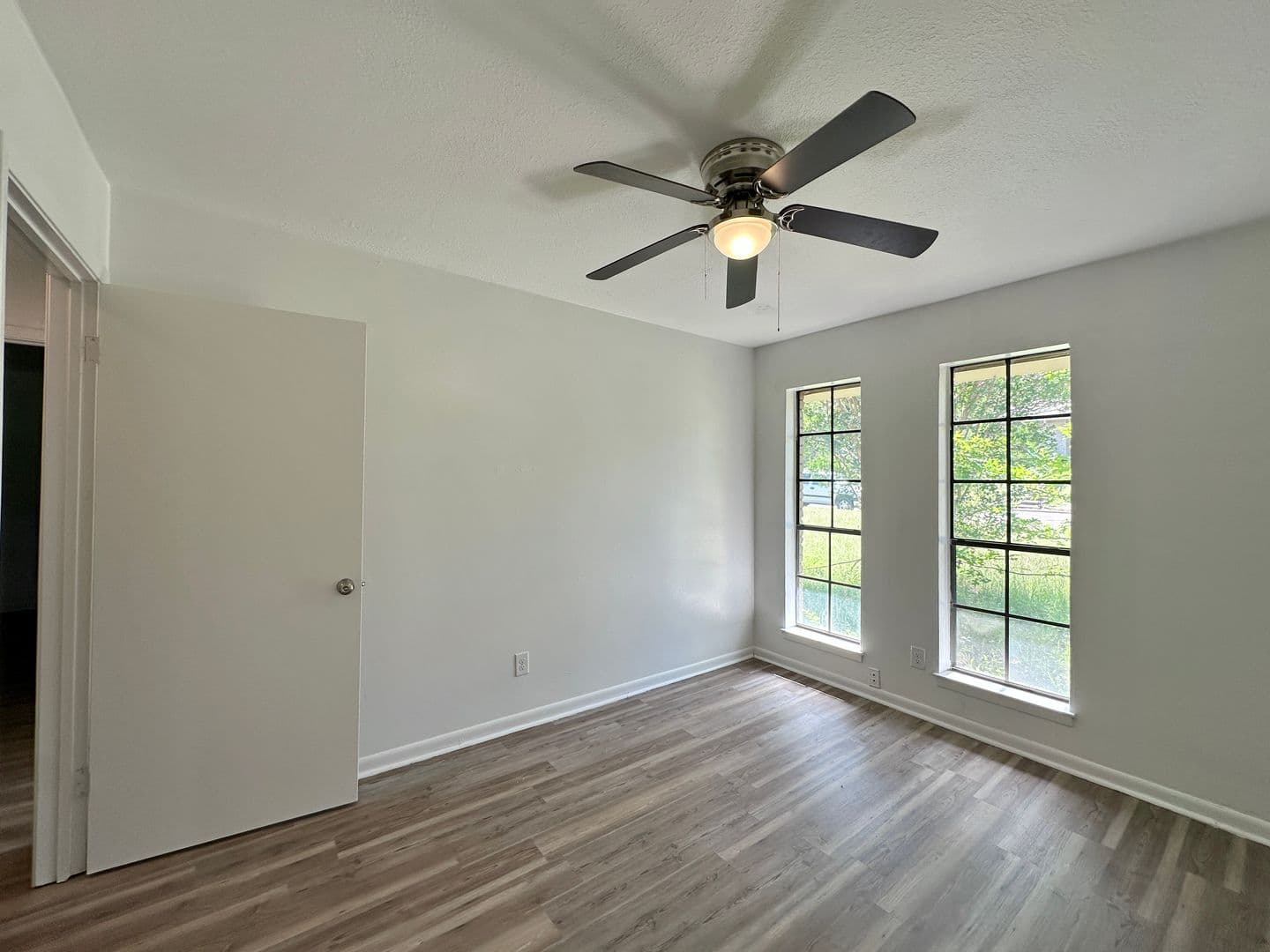 Temple House: 3822 Valley View Drive