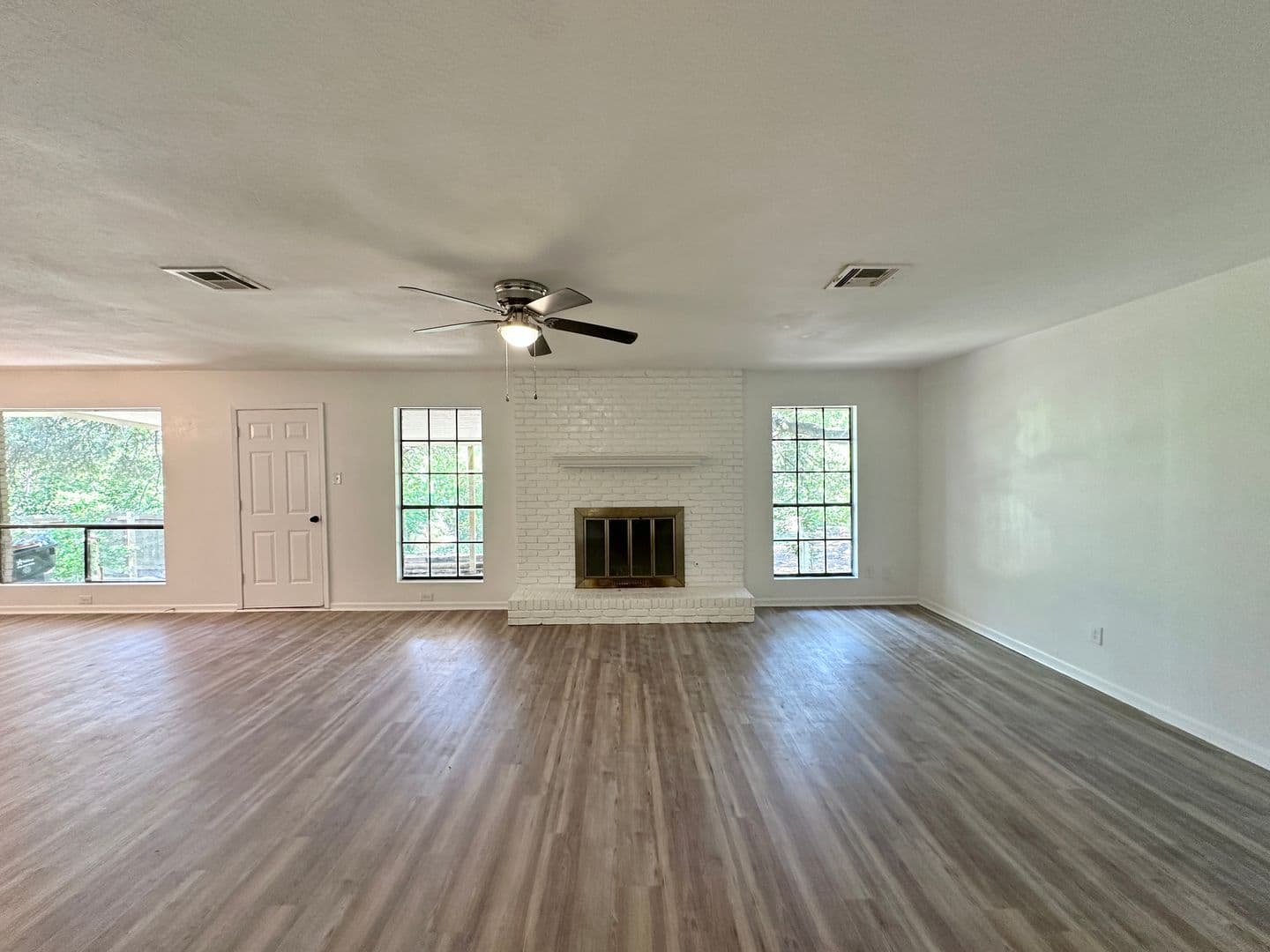 Temple House: 3822 Valley View Drive