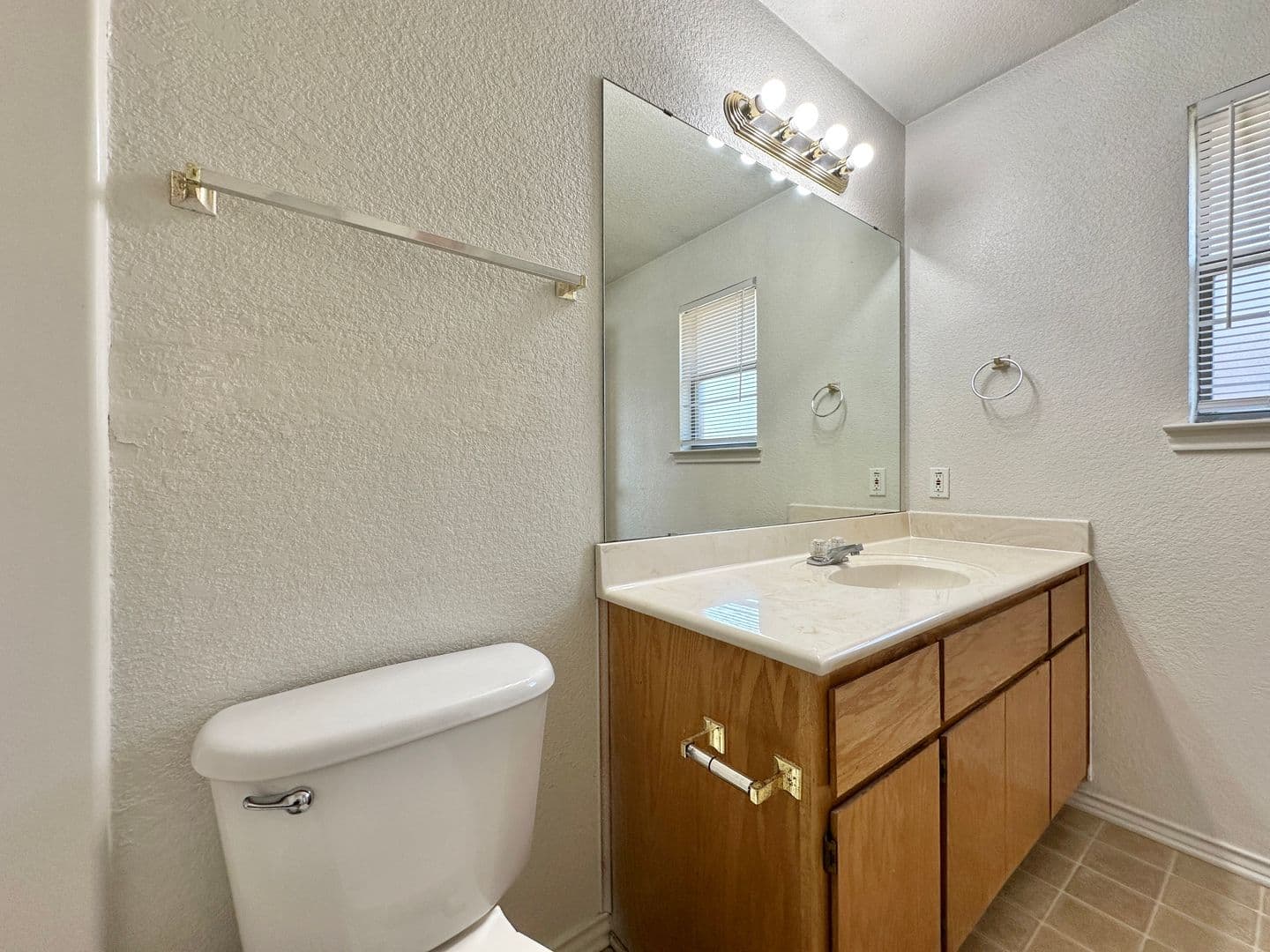 Killeen Multiplex: 2608 Alma Dr