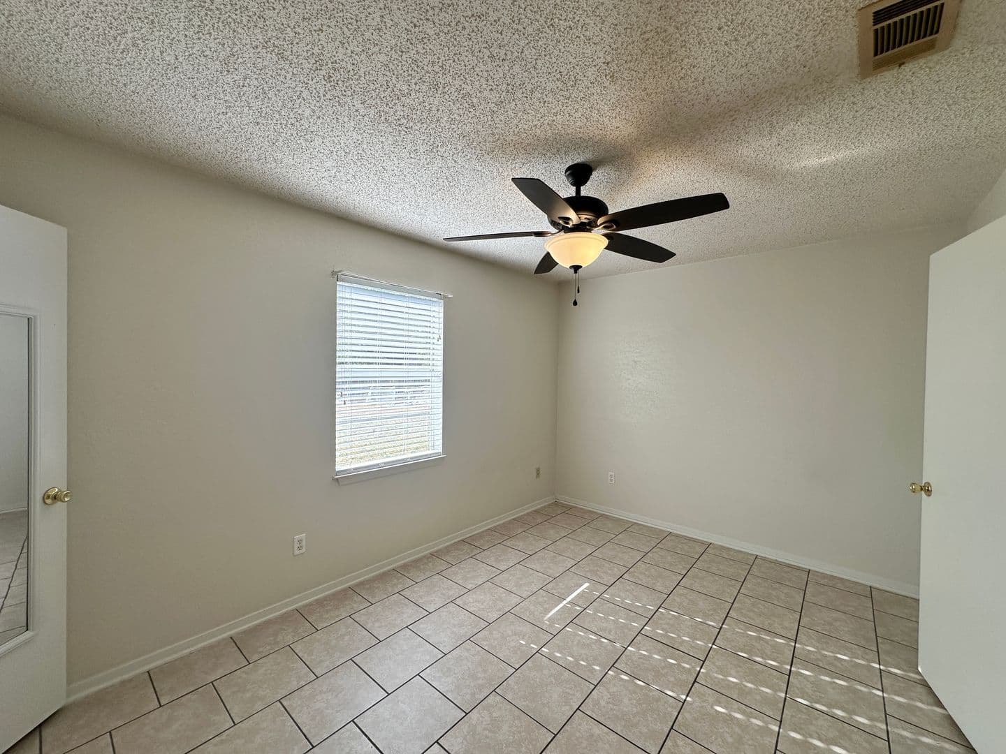 Copperas Cove Apartment: 401 W Lincoln Ave