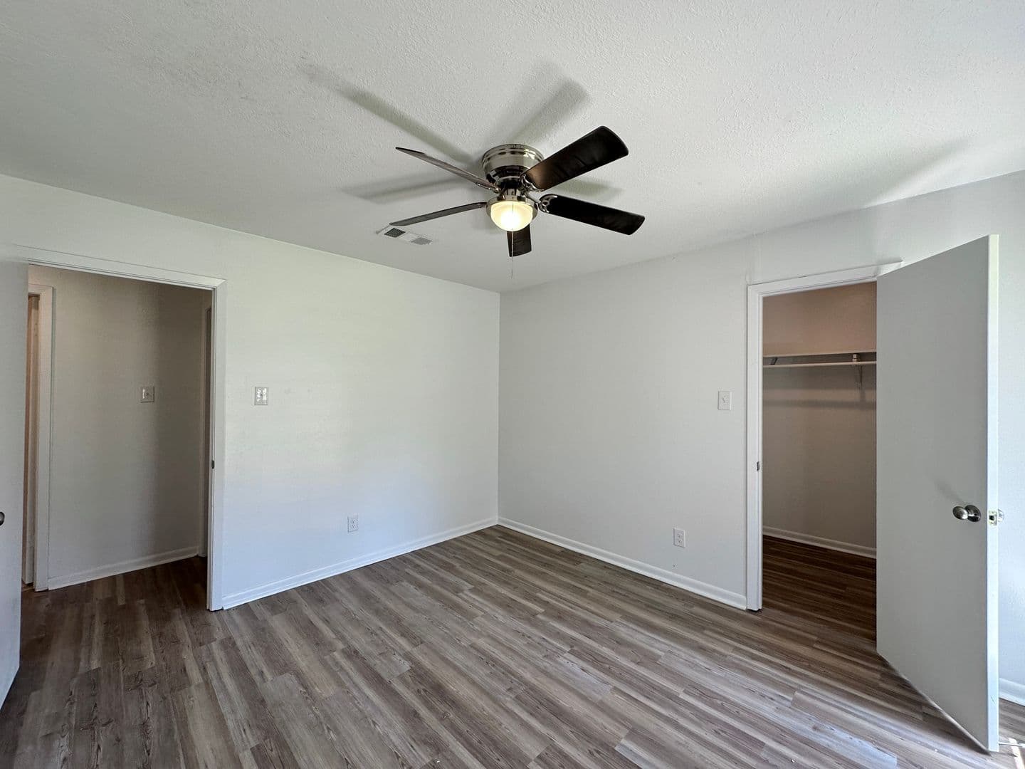 Temple House: 3822 Valley View Drive