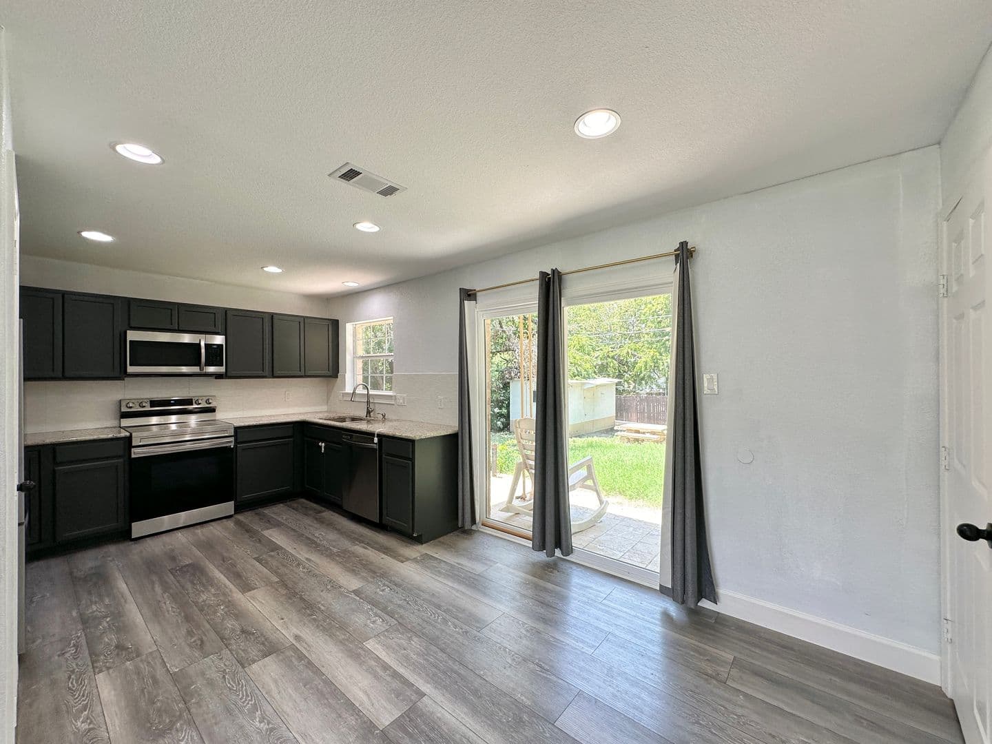 Killeen House: 1401 Connell Dr