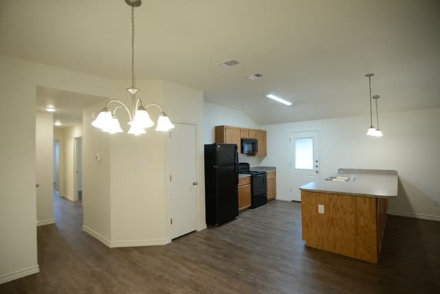 Killeen Multiplex: 913 Lasso Dr