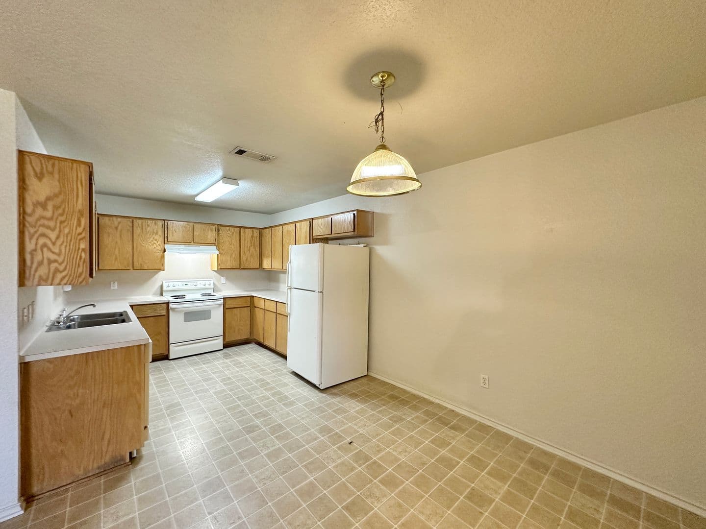 Killeen Multiplex: 2608 Alma Dr