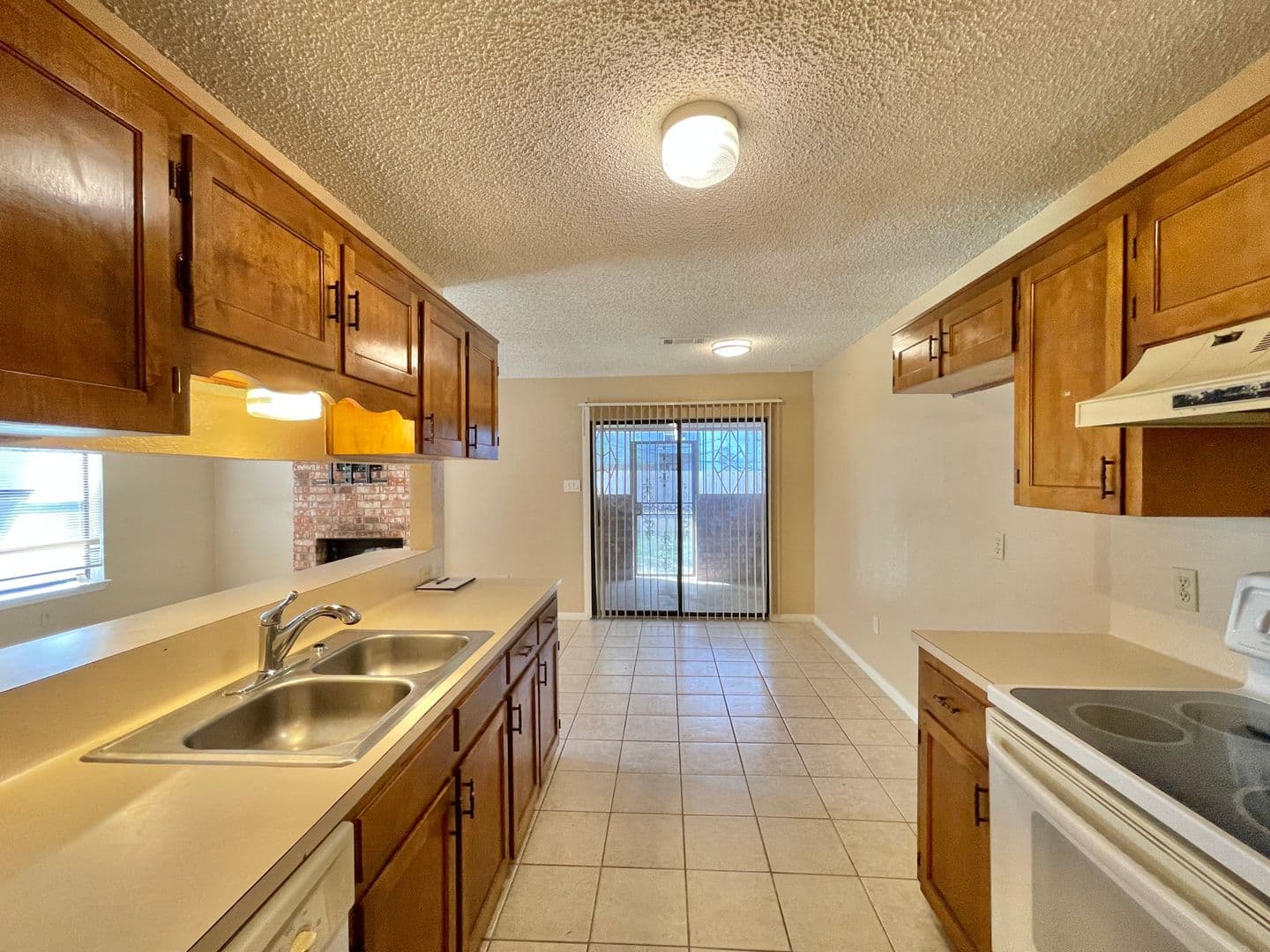 Killeen Townhome: 4806 Rainbow Cir