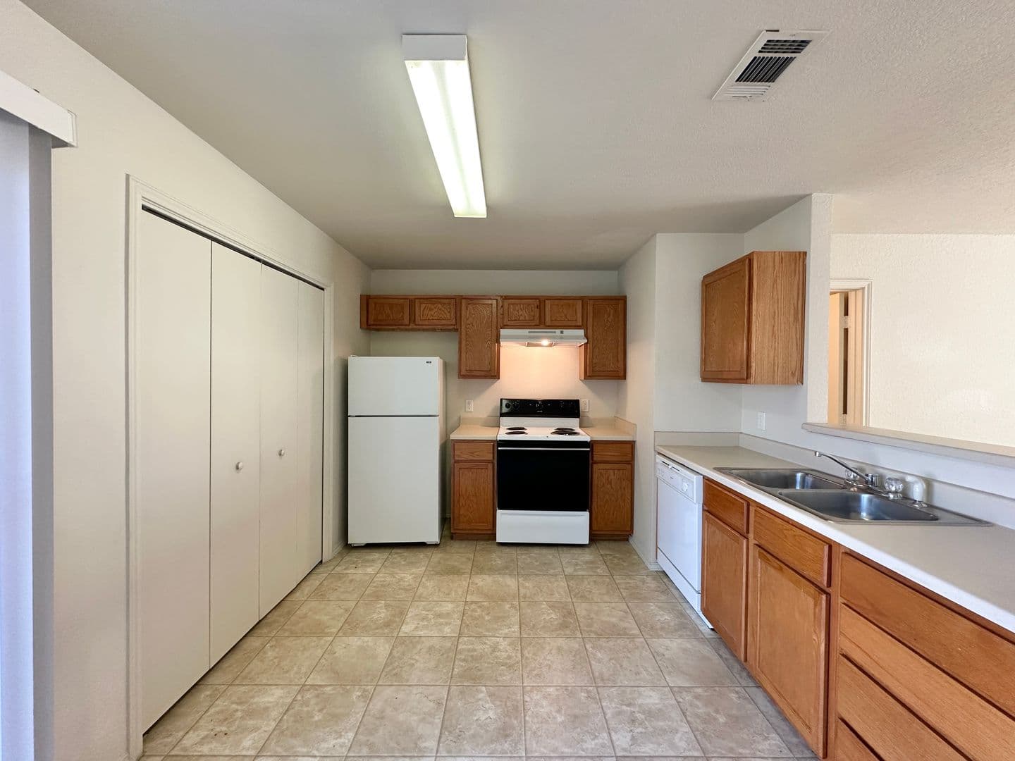 Killeen Townhome: 2105 Tahoe Ct