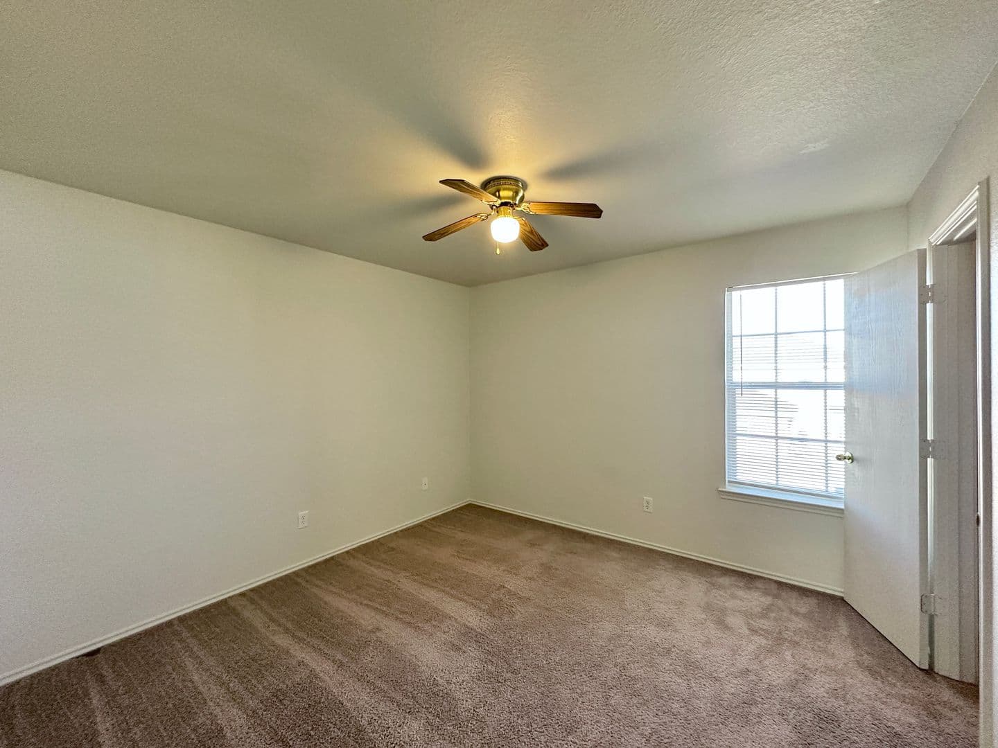 Killeen Townhome: 2105 Tahoe Ct