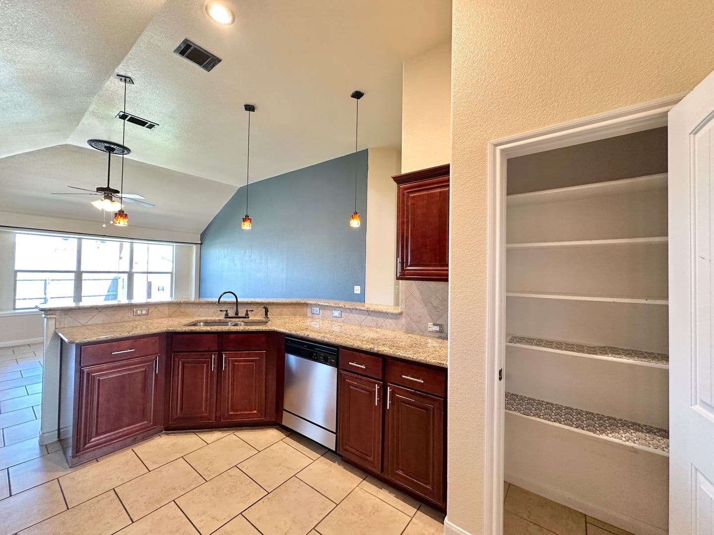 Killeen House: 6812 Deorsam Loop