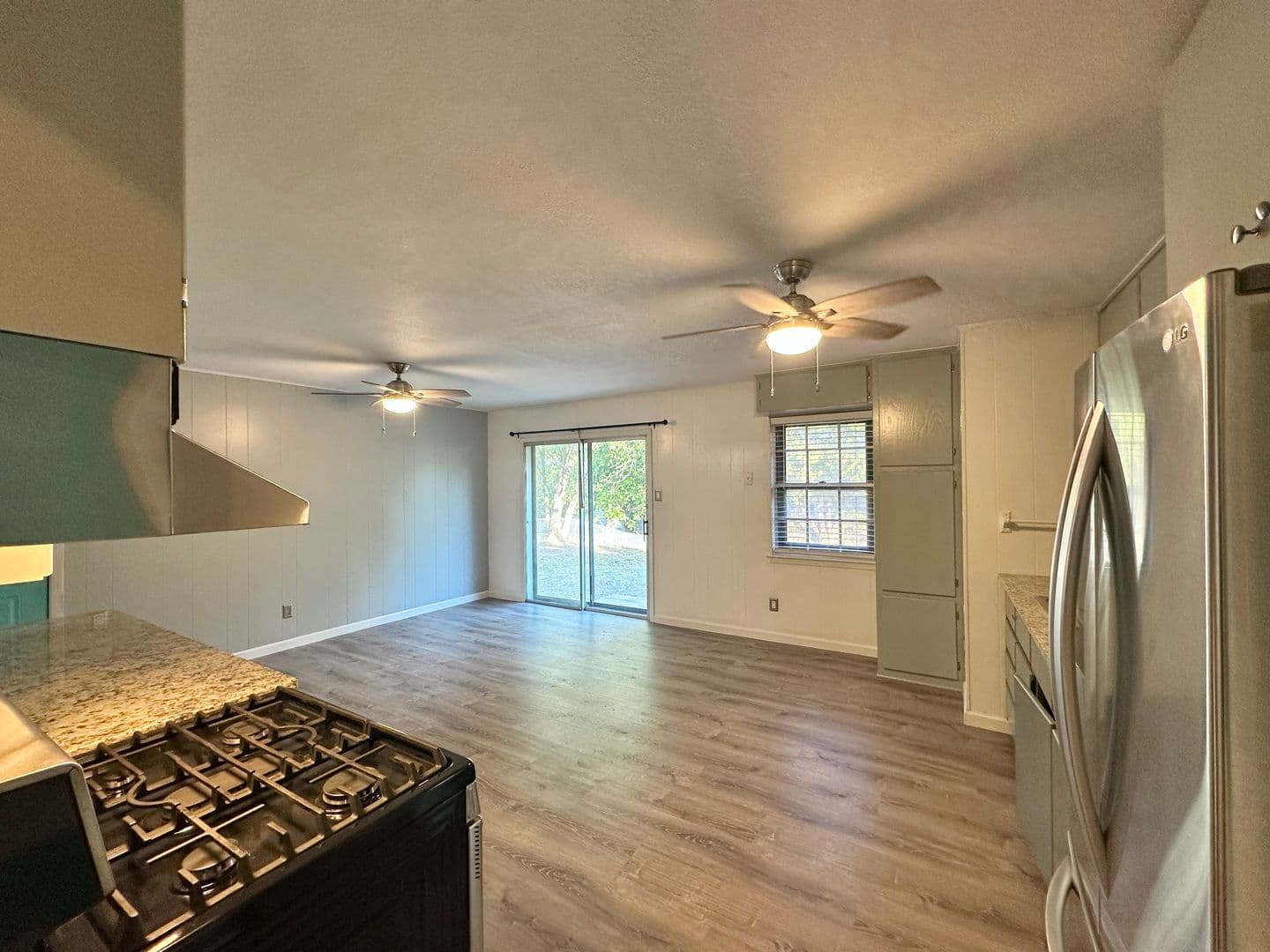 COPPERAS COVE House: 807 S 25TH