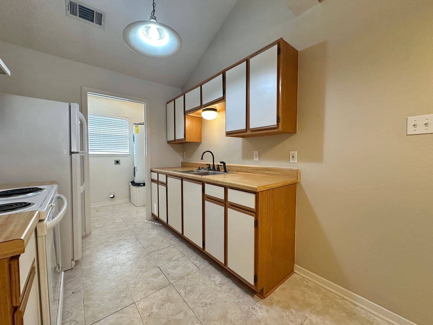 Copperas Cove Apartment: 401 W Lincoln Ave