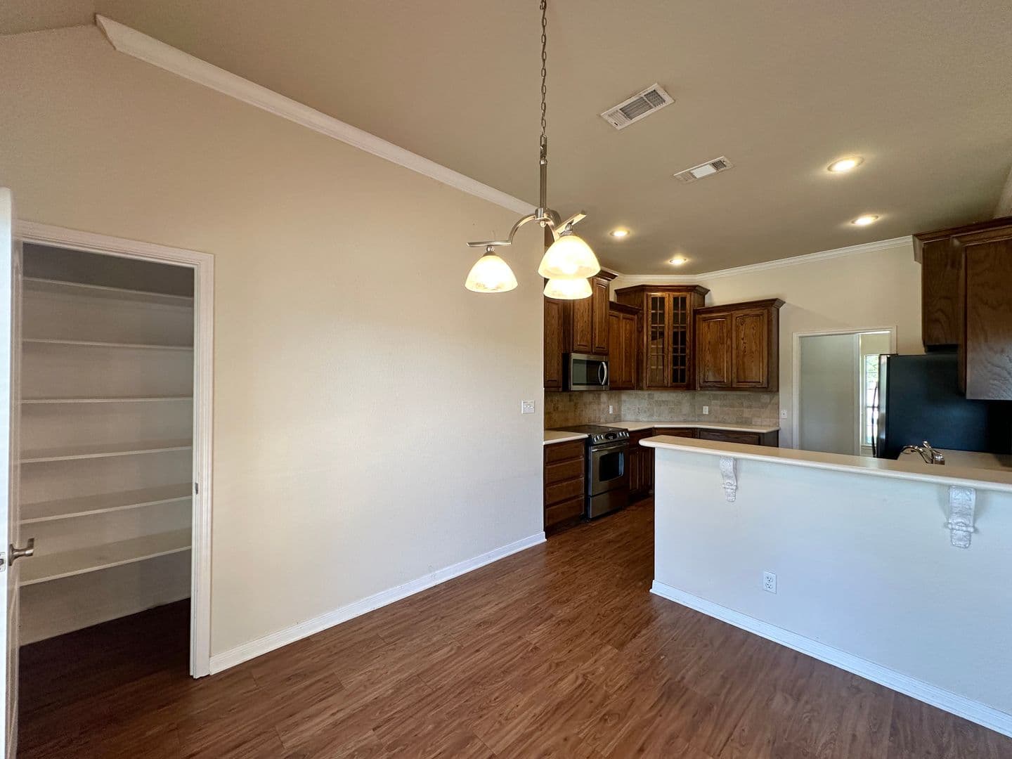 Belton House: 705 Marshall Dr
