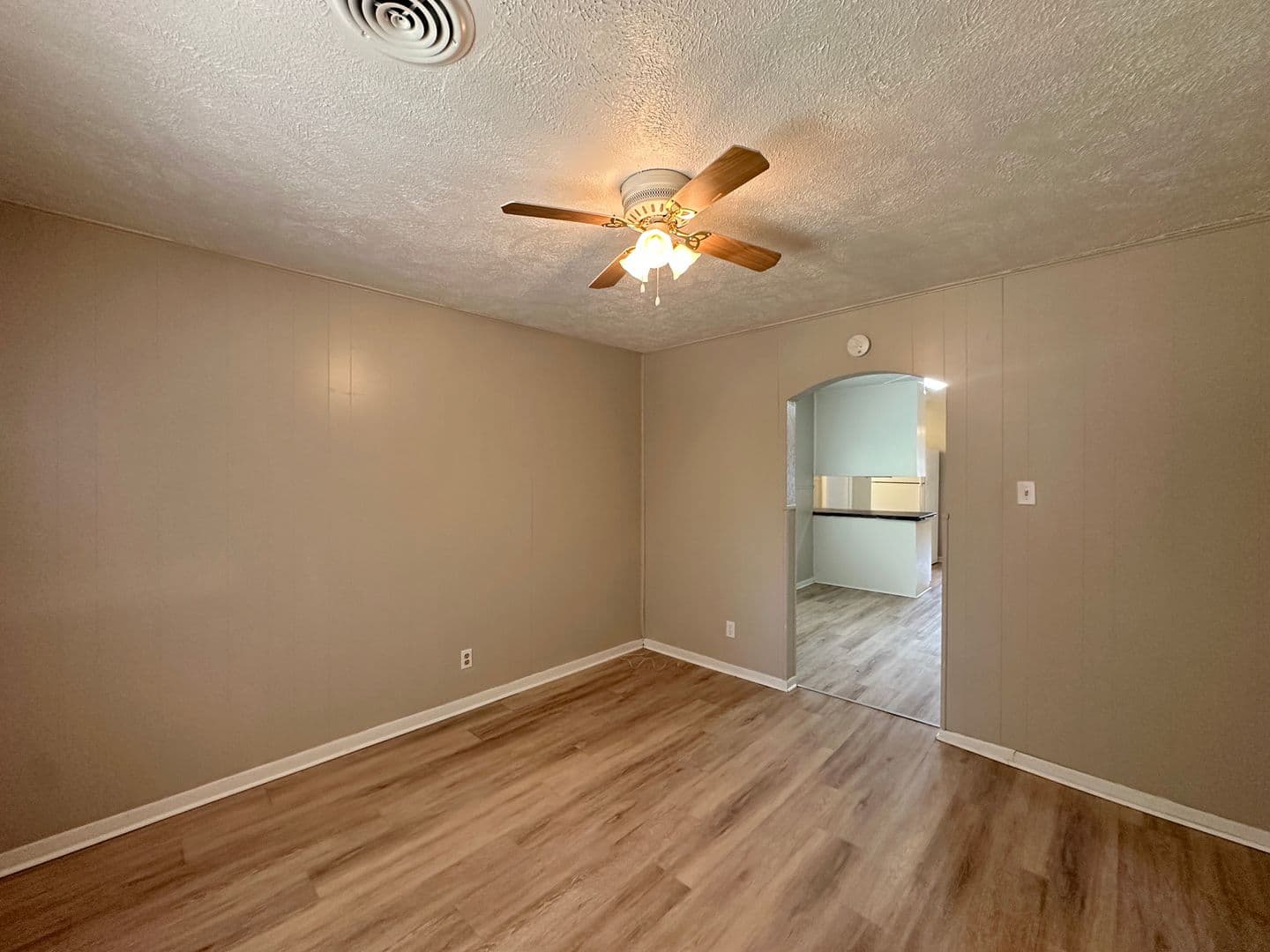Killeen House: 708 Jefferis Ave