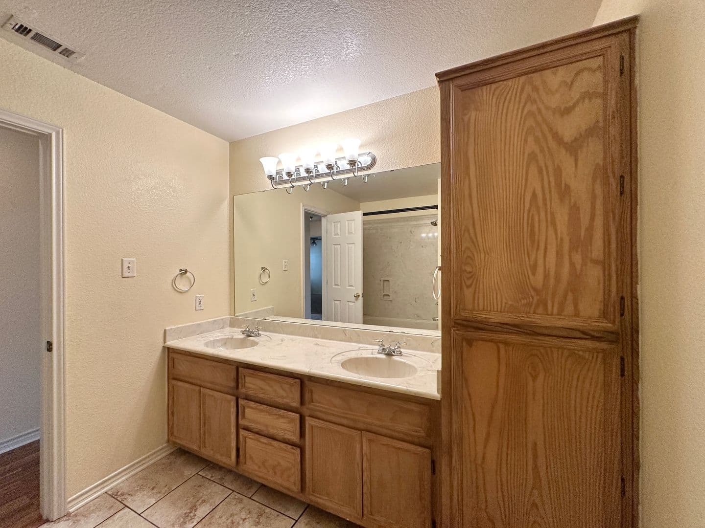 Nolanville House: 170 Wyatt Earp Loop