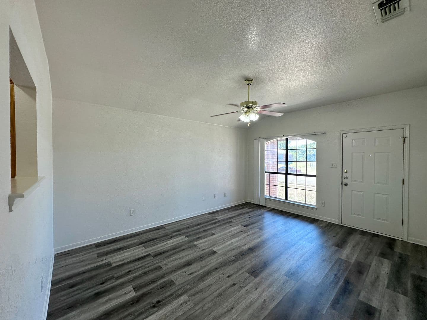 Killeen Multiplex: 3105 Dannen Court