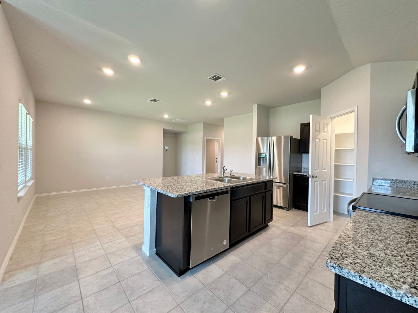 Killeen House: 9602 Kensley Rose Drive