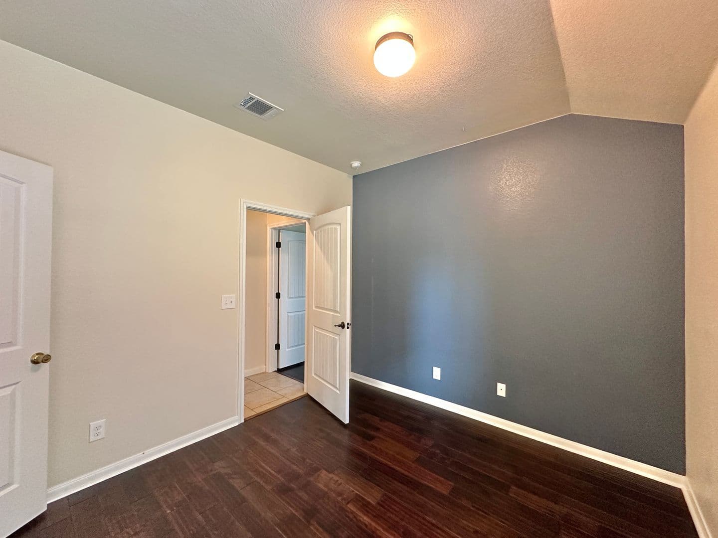 Killeen House: 6812 Deorsam Loop