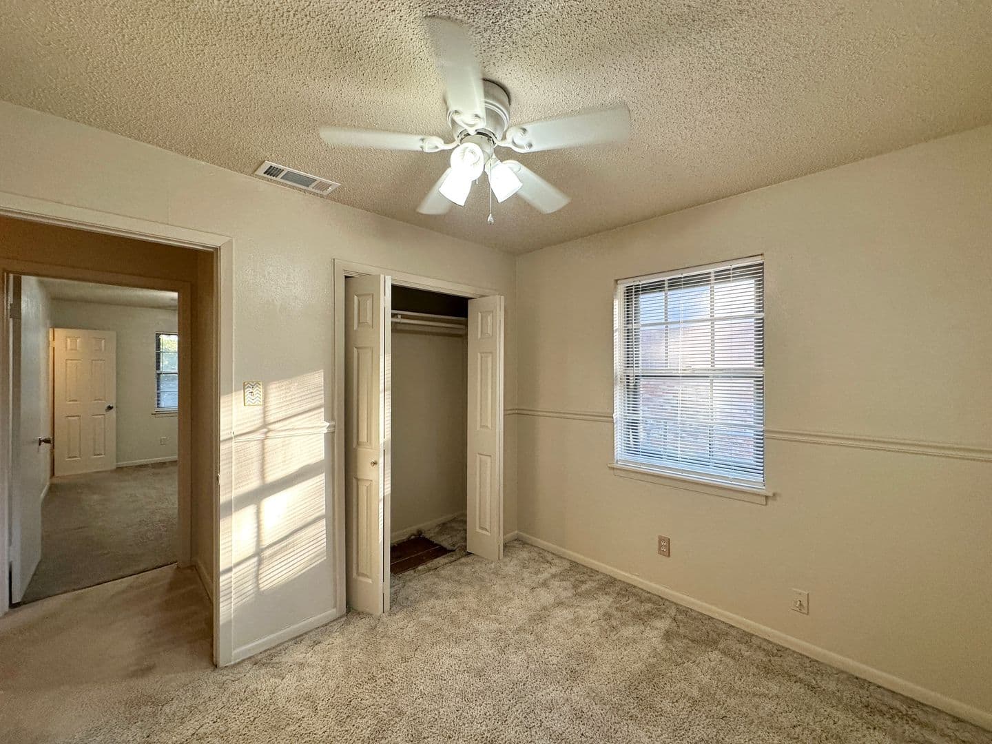 COPPERAS COVE House: 807 S 25TH