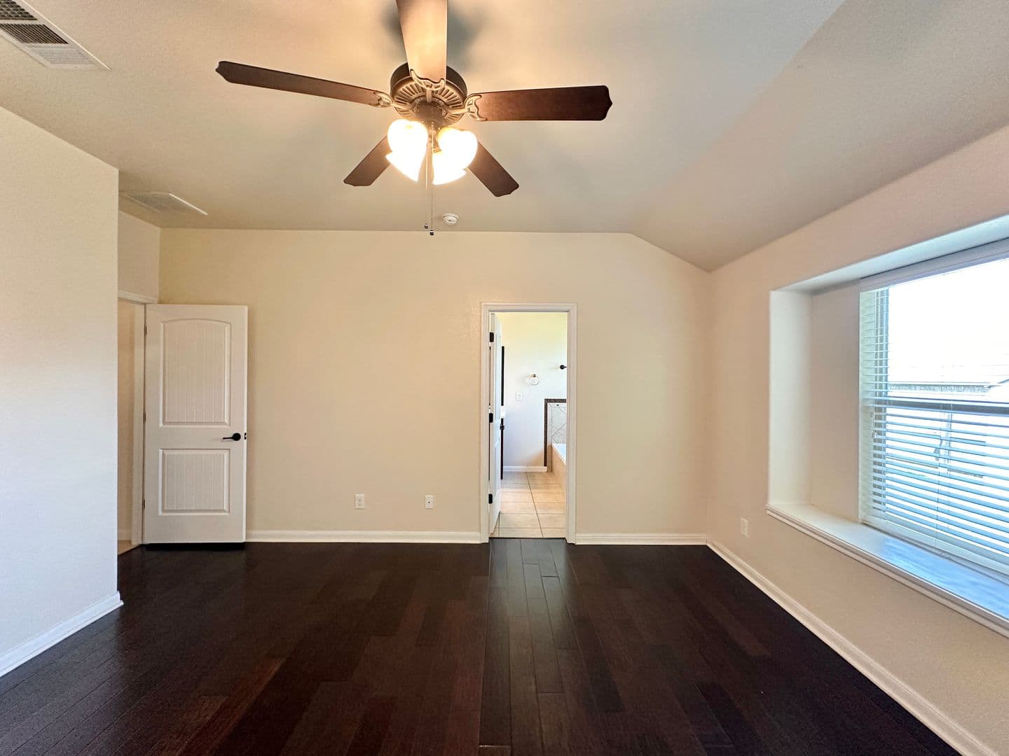 Killeen House: 6812 Deorsam Loop