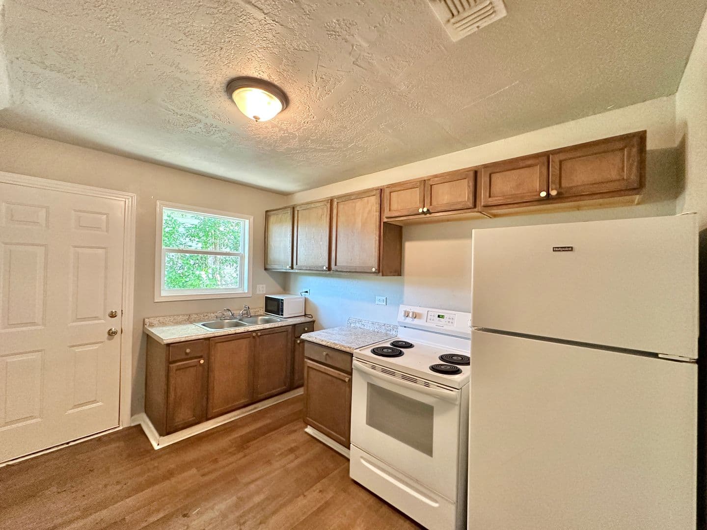 Killeen Multiplex: 1105/1107 Williamson Dr